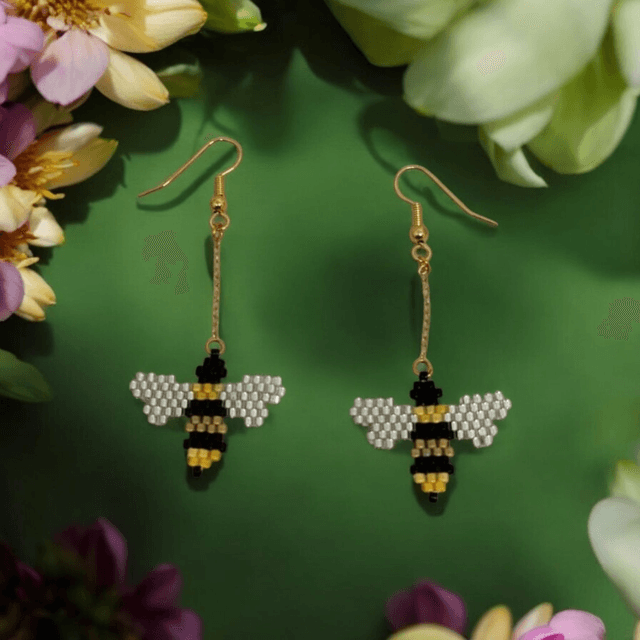 Boucles d&#039;oreilles abeilles