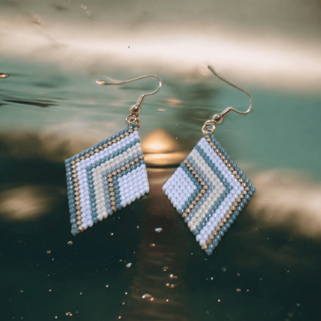 Boucles d&#039;oreilles losange tons bleu pâle